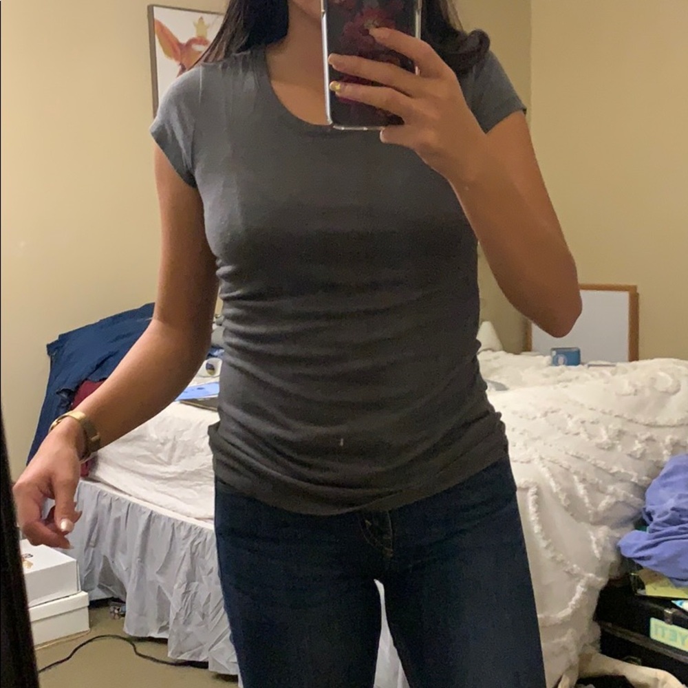 Basic gray crew neck